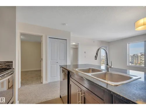 #415 12035 22 AV SW