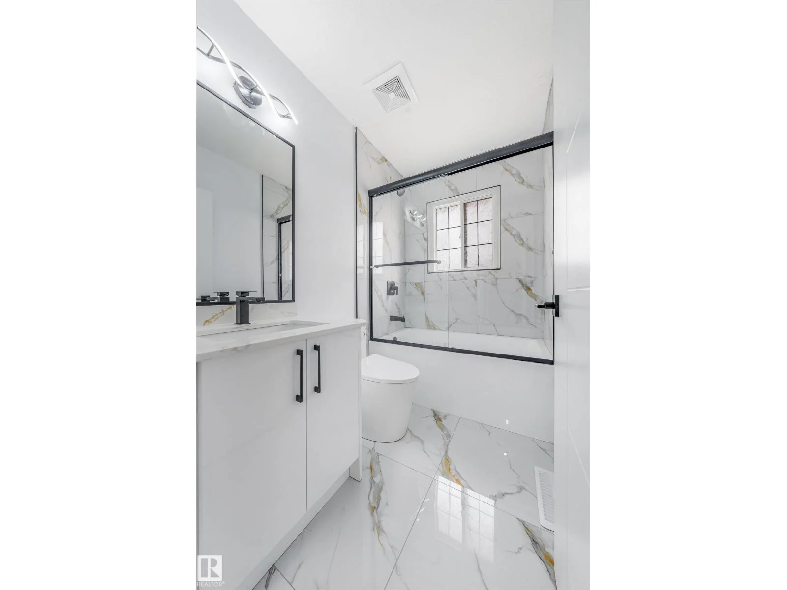 12023 137 AV NW, Edmonton