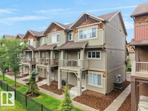 #32 1005 GRAYDON HILL BV SW