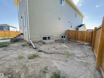 Photo 4 of 1731 62 AV