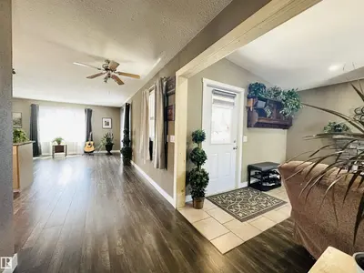 Photo 3 of 4306 47 ST
