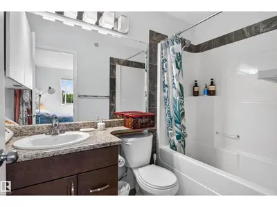 Photo 3 of 17363 120 ST NW