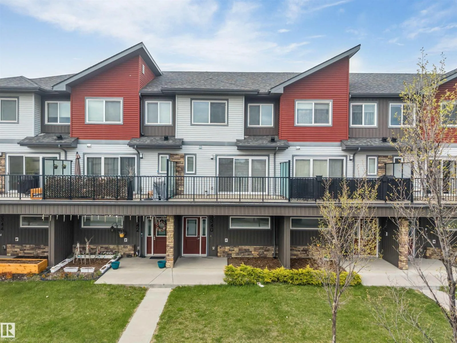 3340 15a AV NW, Edmonton