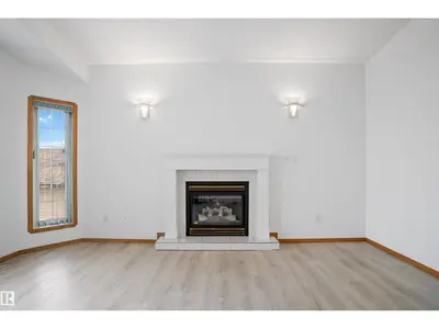 Photo 4 of 2915 151A AV NW