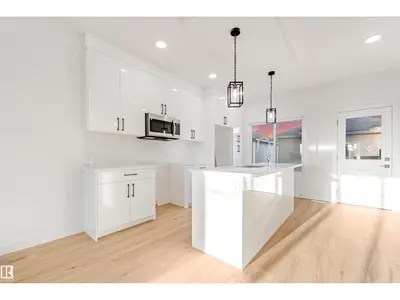 Photo 2 of 1507 211 STREET NW