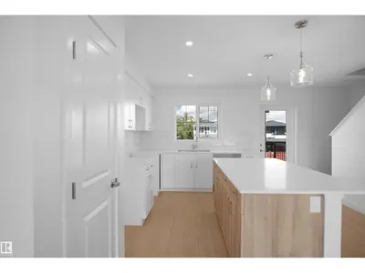 Photo 3 of 21229 131A AV NW