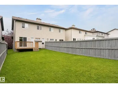 Photo 2 of 21312 48 AV NW