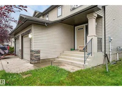 Photo 3 of 21312 48 AV NW