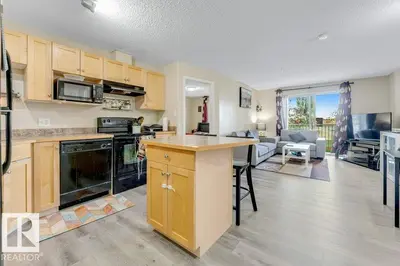 Photo 4 of #233 3425 19 ST NW
