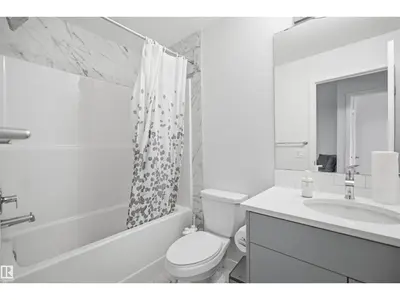Photo 2 of 3877 CHRUSTAWKA PL SW