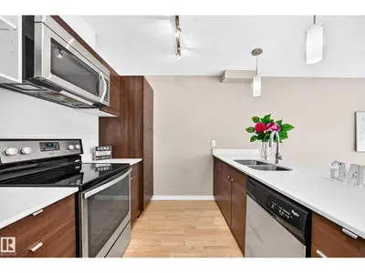 Photo 2 of #302 9523 160 AV NW