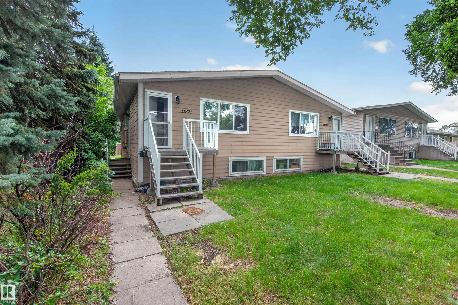 11819-21 40 ST NW, Edmonton