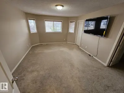 Photo 3 of 4315 151 AV NW