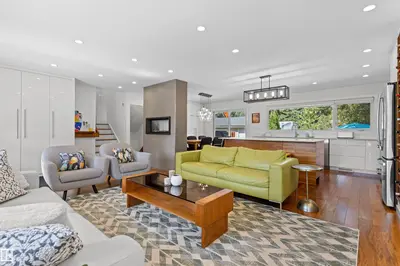 Photo 3 of 12648 52 AV NW