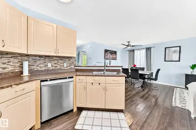 Photo 3 of 3107 48 ST