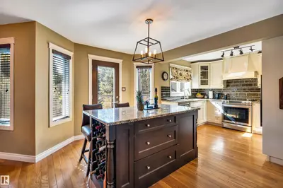 Photo 4 of 12 HARWOOD DR