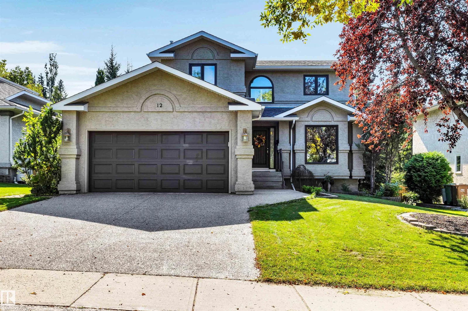 12 HARWOOD DR, St. Albert