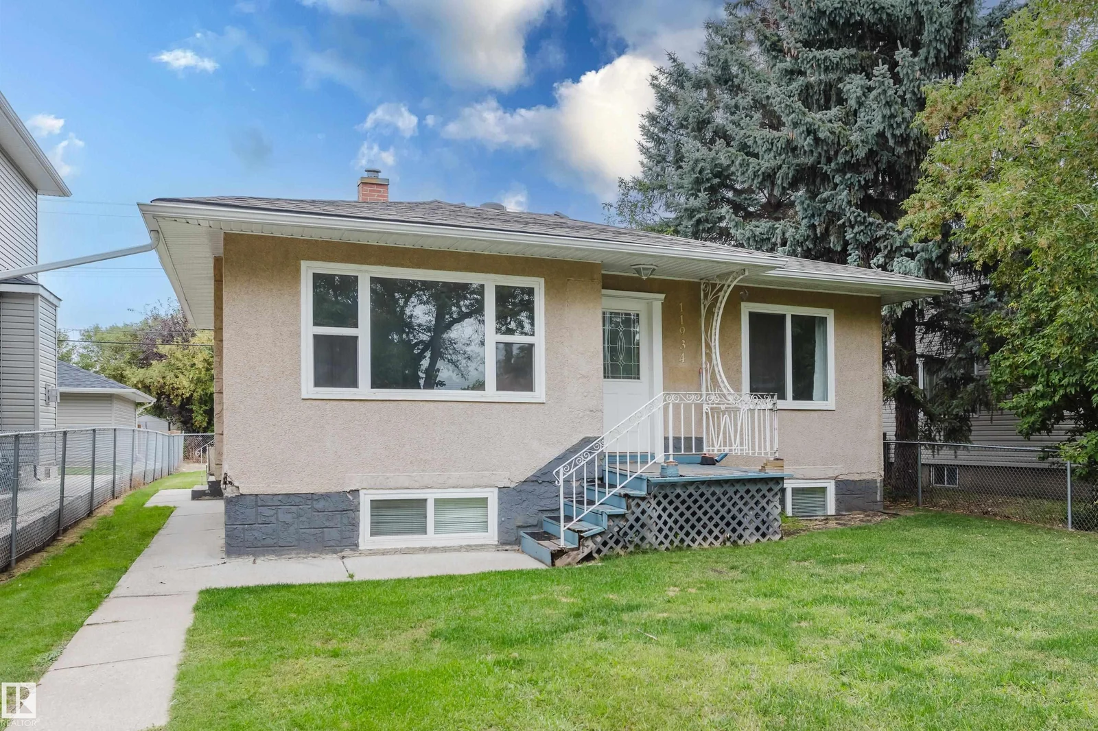 11934 87 ST NW, Edmonton