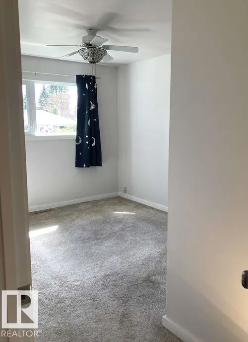 15212 86 AV NW