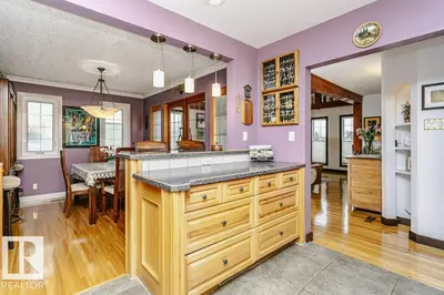 Photo 3 of 15634 81 AV NW