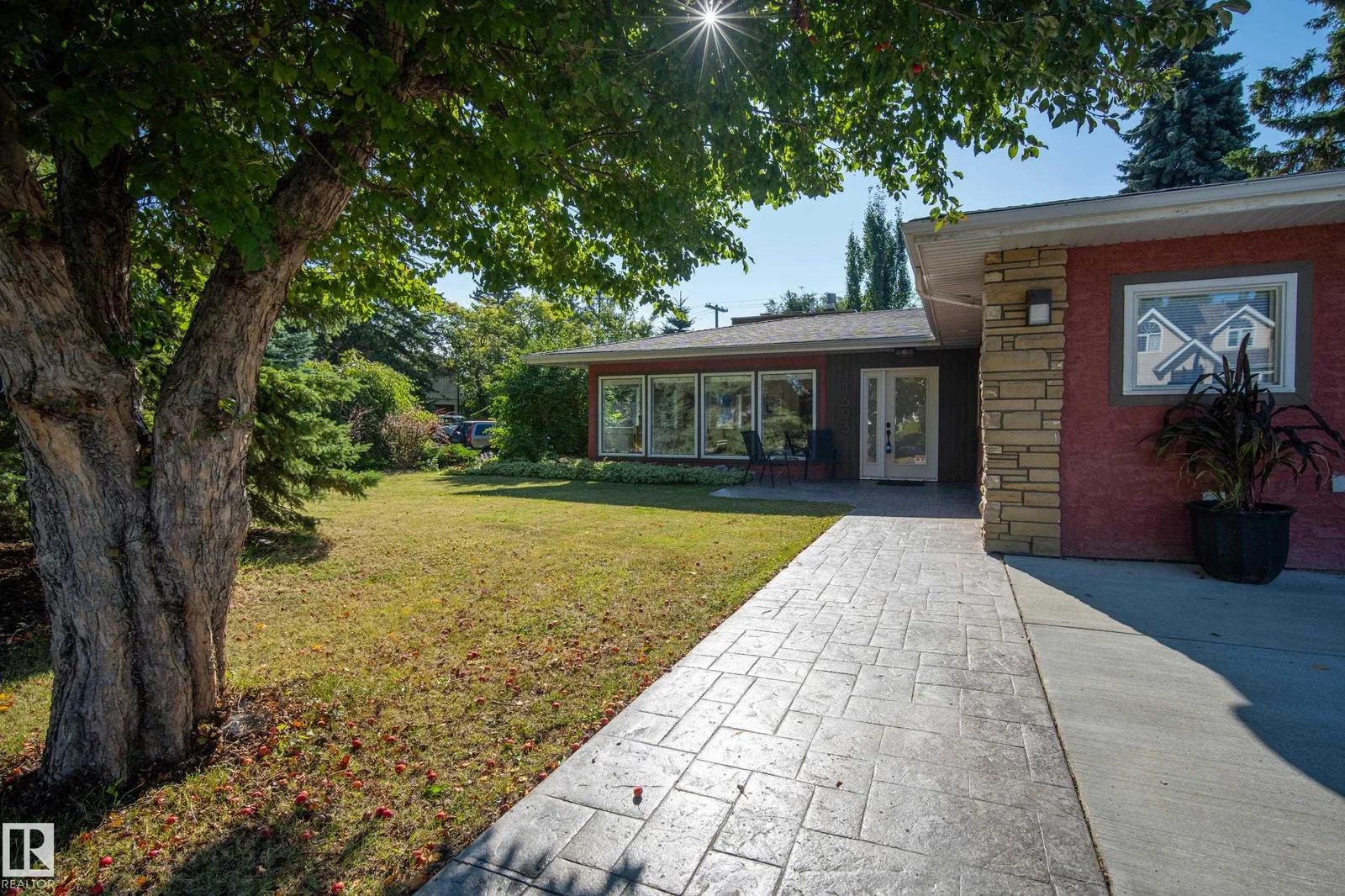 11603 72 AV NW, Edmonton