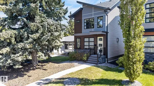 8809 148 ST NW