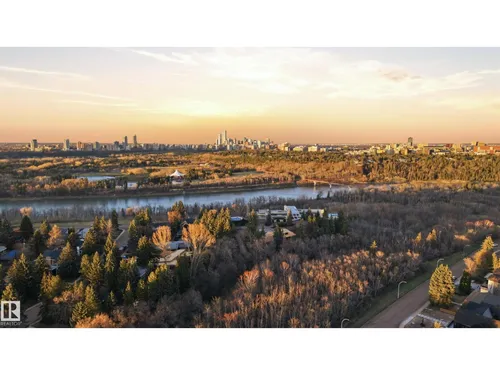 44B VALLEYVIEW CR NW