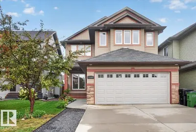 Photo 1 of 11408 15 AV SW