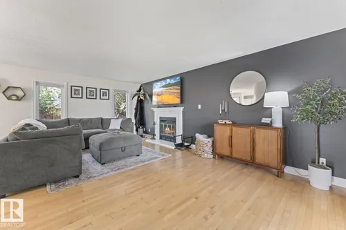 215 18 ST