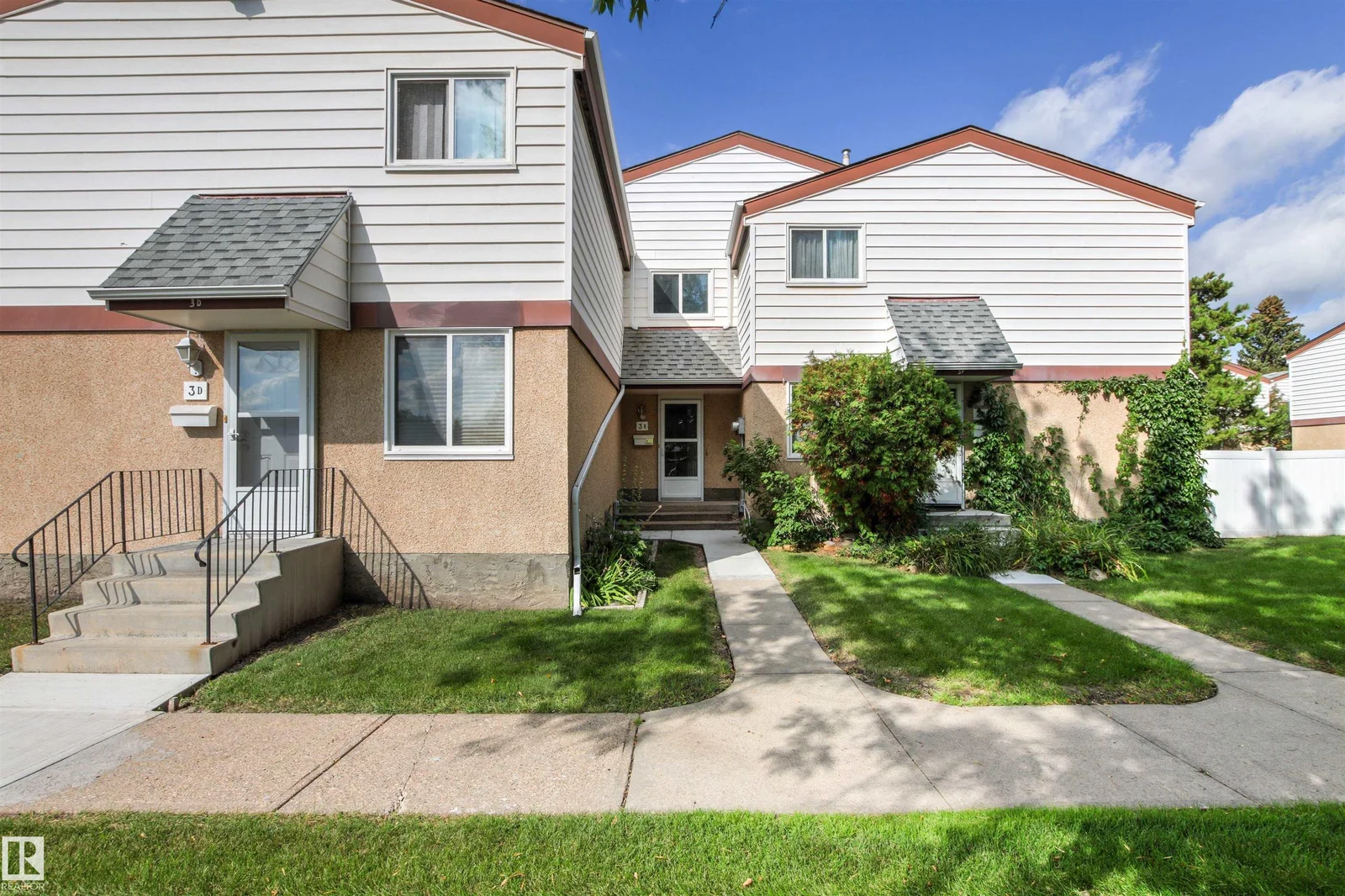 3E TWIN TC NW, Edmonton