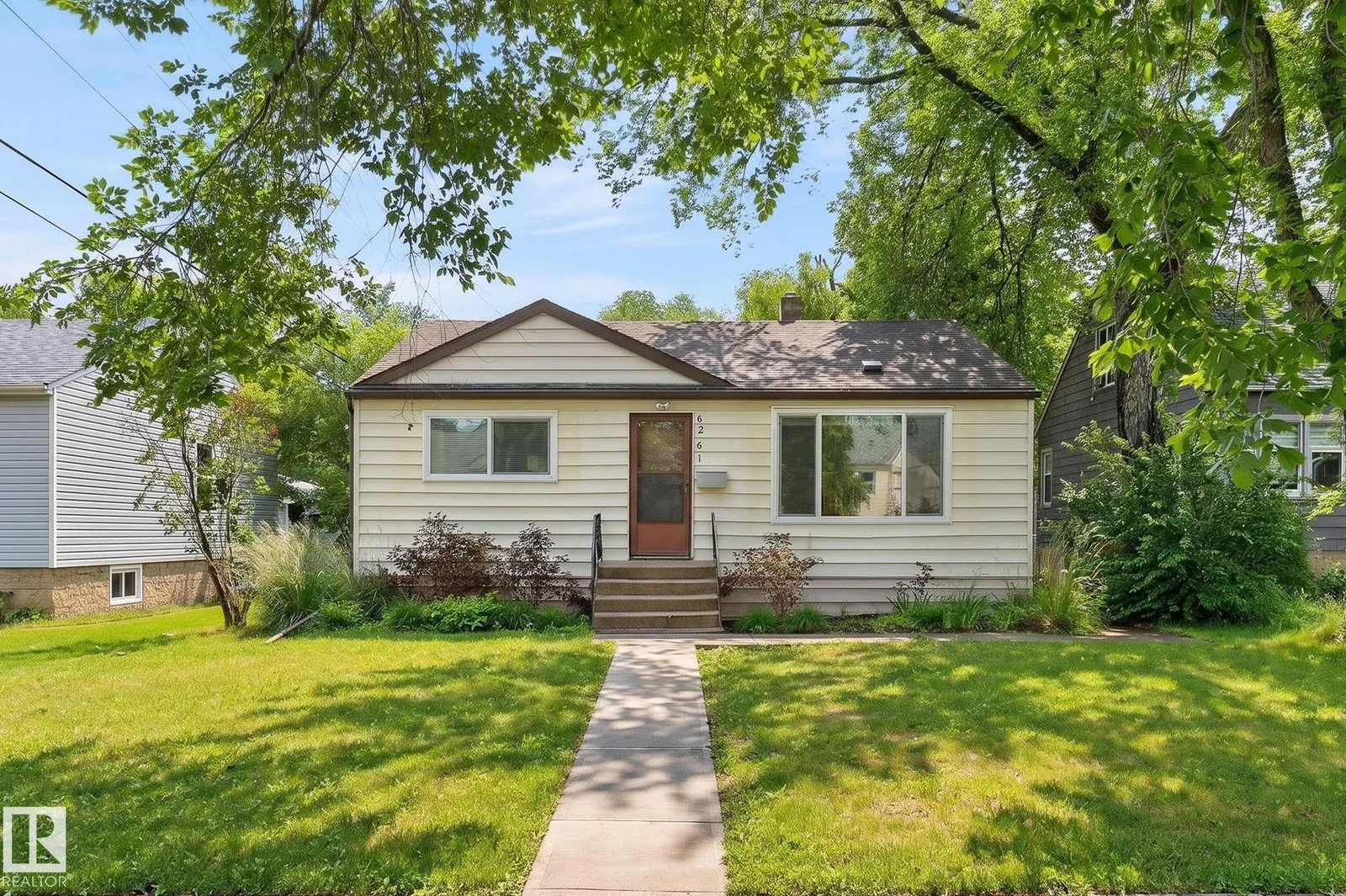 6261 112A ST NW, Edmonton