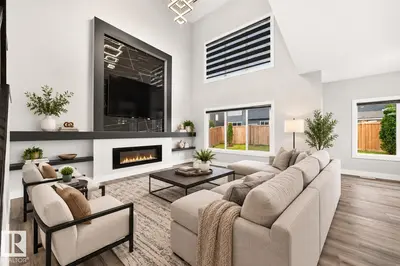 Photo 4 of 3207 160 ST SW