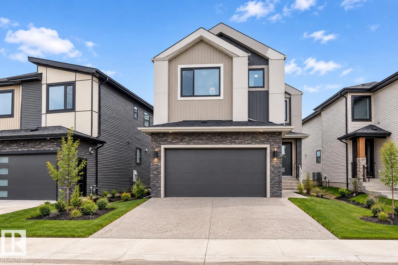 3289 Granville DR NW, Edmonton