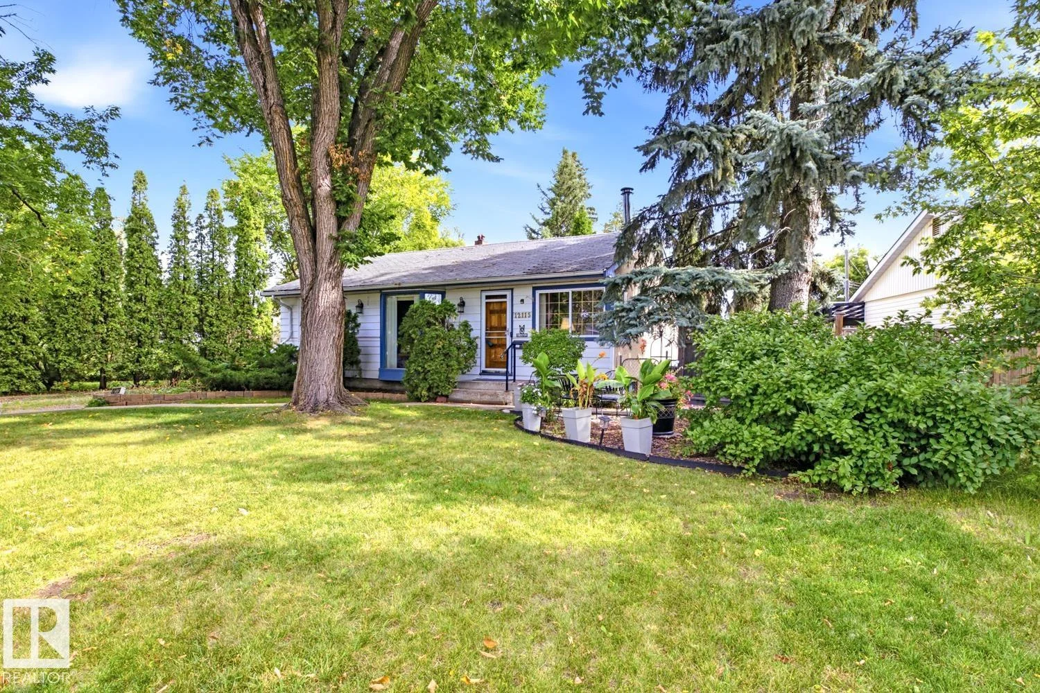12115 141 ST NW, Edmonton