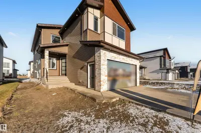 Photo 1 of 2514 63 AV