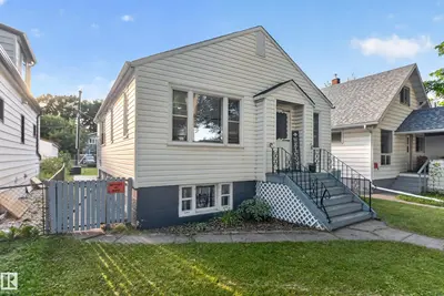 Photo 1 of 11406 83 ST NW