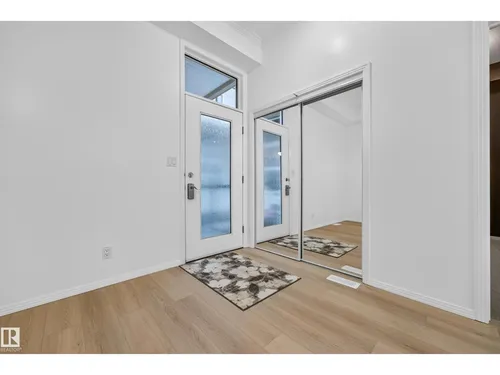 #304 9804 101 ST NW