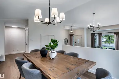 Photo 2 of 12 A INVERMERE PL