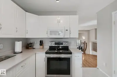 Photo 4 of 29 HIGHLAND CR
