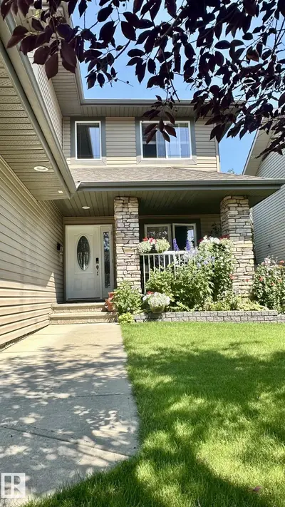 Photo 2 of 57 Homestead Crescent NW