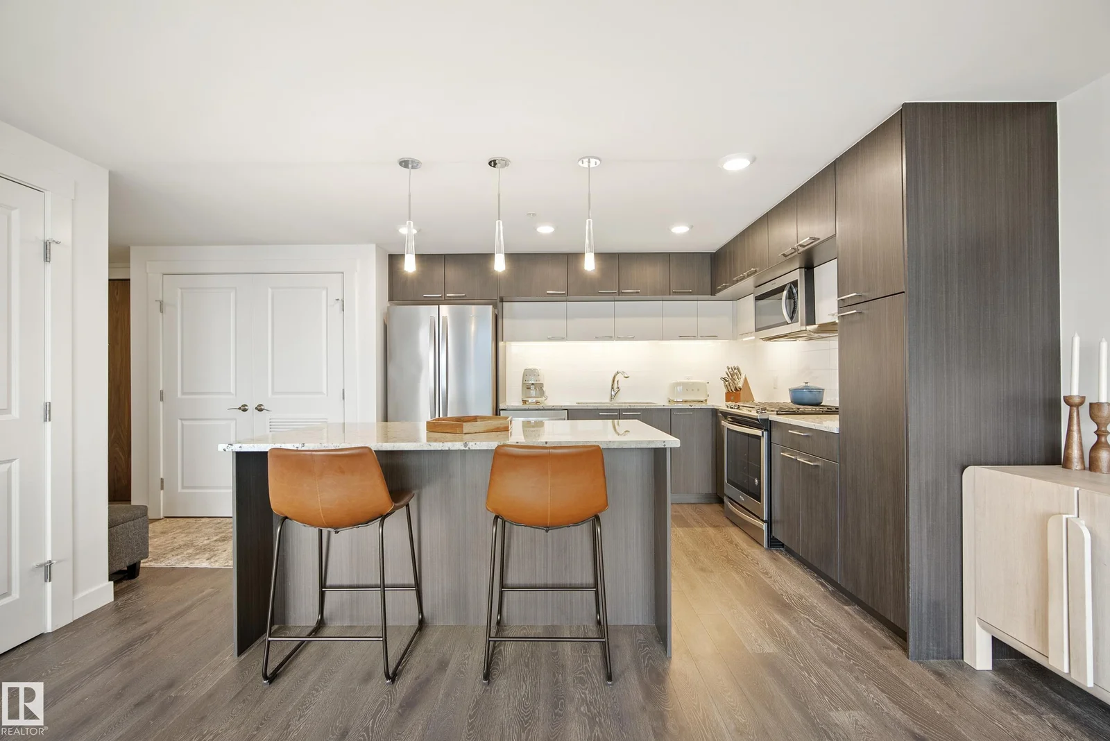 #2502 9720 106 ST NW, Edmonton