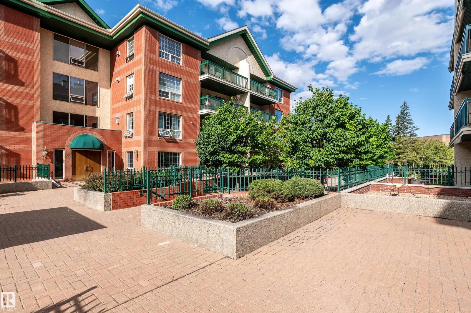 #106 35 SIR WINSTON CHURCHILL AV, St. Albert
