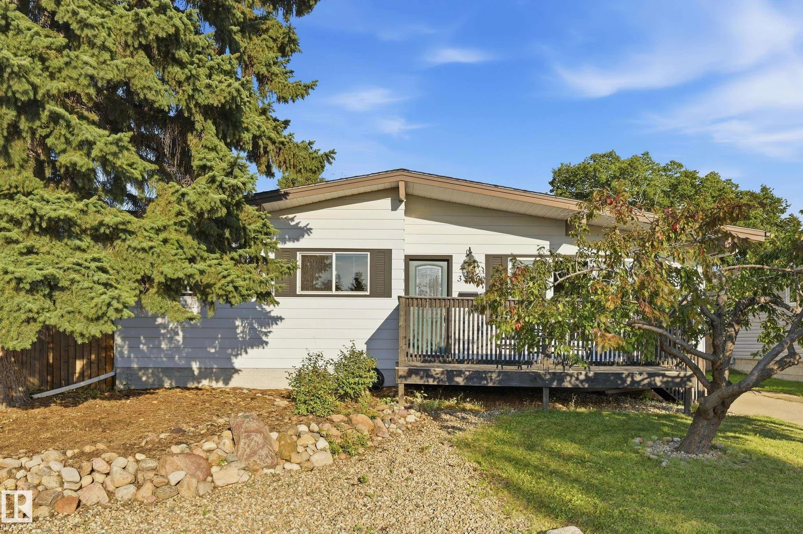 3523 106 ST NW, Edmonton