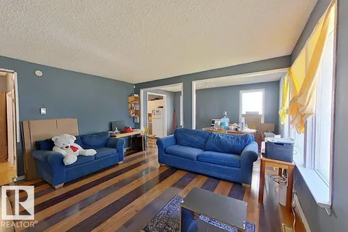 10722 106 ST NW