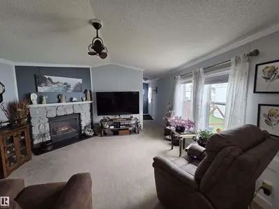Photo 2 of 33 Midland RD