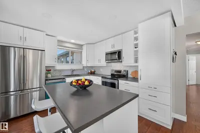 Photo 2 of 7704 13 AV NW