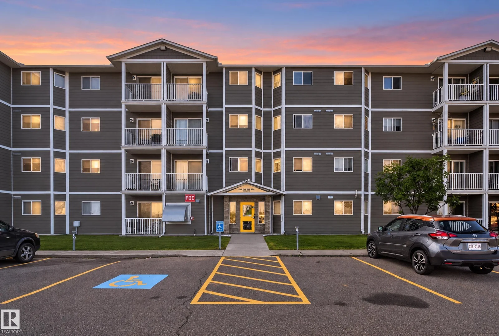 #202A 260 SPRUCE RIDGE RD, Spruce Grove