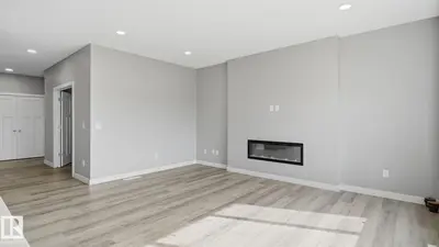 Photo 3 of 3004 9 ST NW