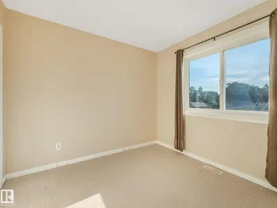 Photo 3 of #4 11813 43 ST NW