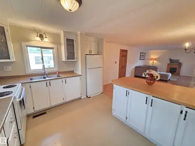 Photo 2 of 5 Calmar Mobile Home Park